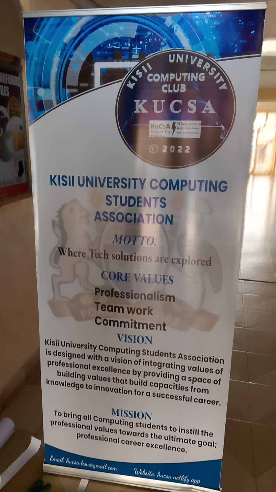 Roll-up banner